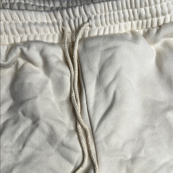 Universal Thread Cream Athletic Shorts with Elastic Waistband - Picture 4 of 5